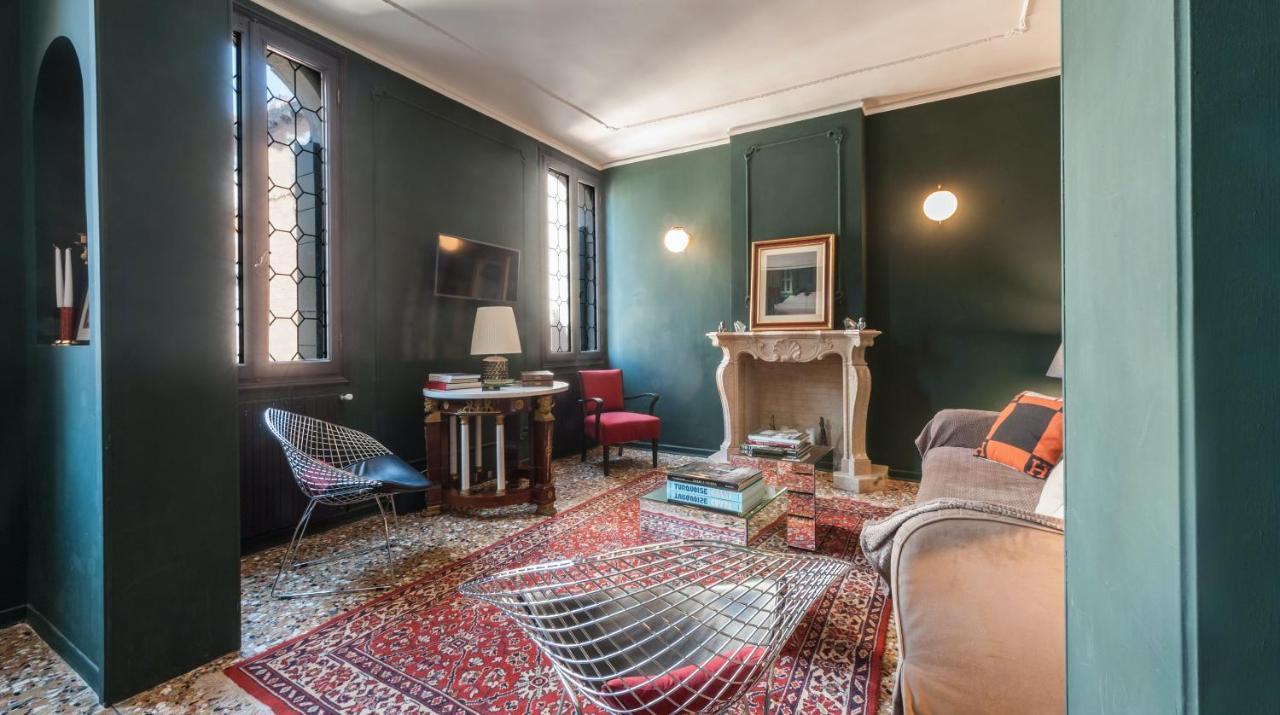 Stylish Renovated In The Heart Of The City * Venise