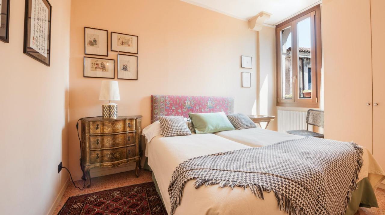 Stylish Renovated In The Heart Of The City Appartement Venise